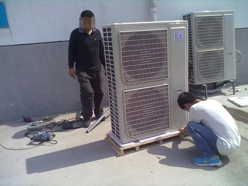 防爆空調(diào)現(xiàn)場(chǎng)調(diào)試圖
