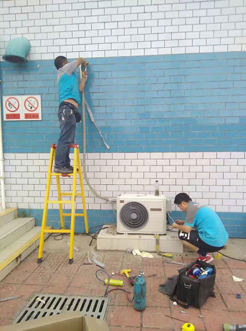 防爆空調(diào)現(xiàn)場安裝圖